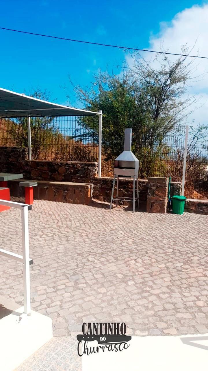 Pensione Casa Da Amizade B&B Pedra Badejo  Eksteriør bilde